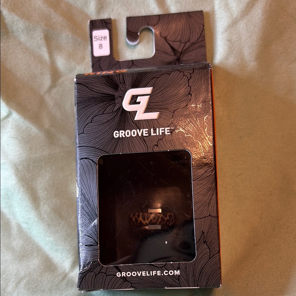 Groove Life Thin Aspire Leopard Size 8 Black and Brown